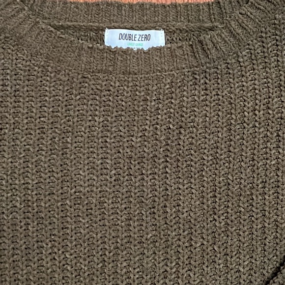 Double Zero Cropped Oversized Sweater - Picture 2 of 7